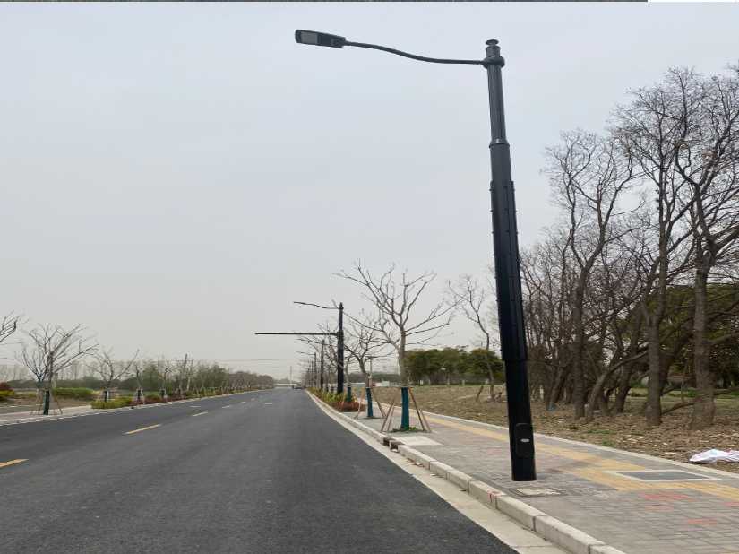 调兵山市上海综合杆 太阳能路灯工程