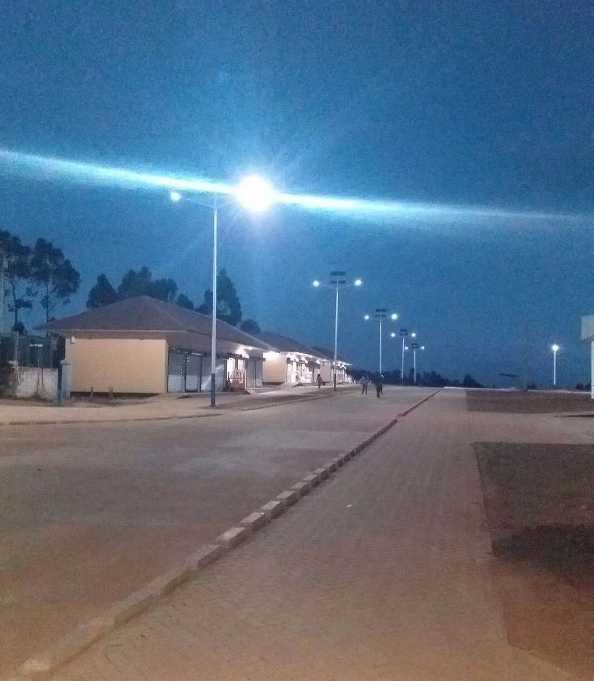 调兵山市非洲科特迪瓦太阳能路灯工程